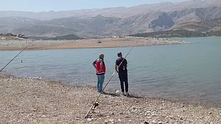 Konya'nın bu barajında avlananlar yandı!