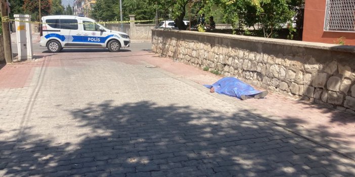 Konya'da yaşlı adam sokak ortasında ölü bulundu