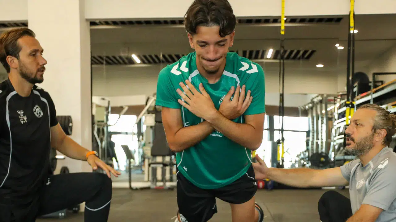 Konyaspor'da çift antrenman mesaisi