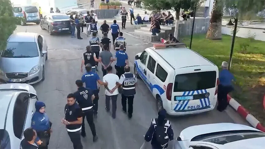 71 ilde düzenlenen uyuşturucu operasyonlarında yakalanan 844 kişi tutuklandı