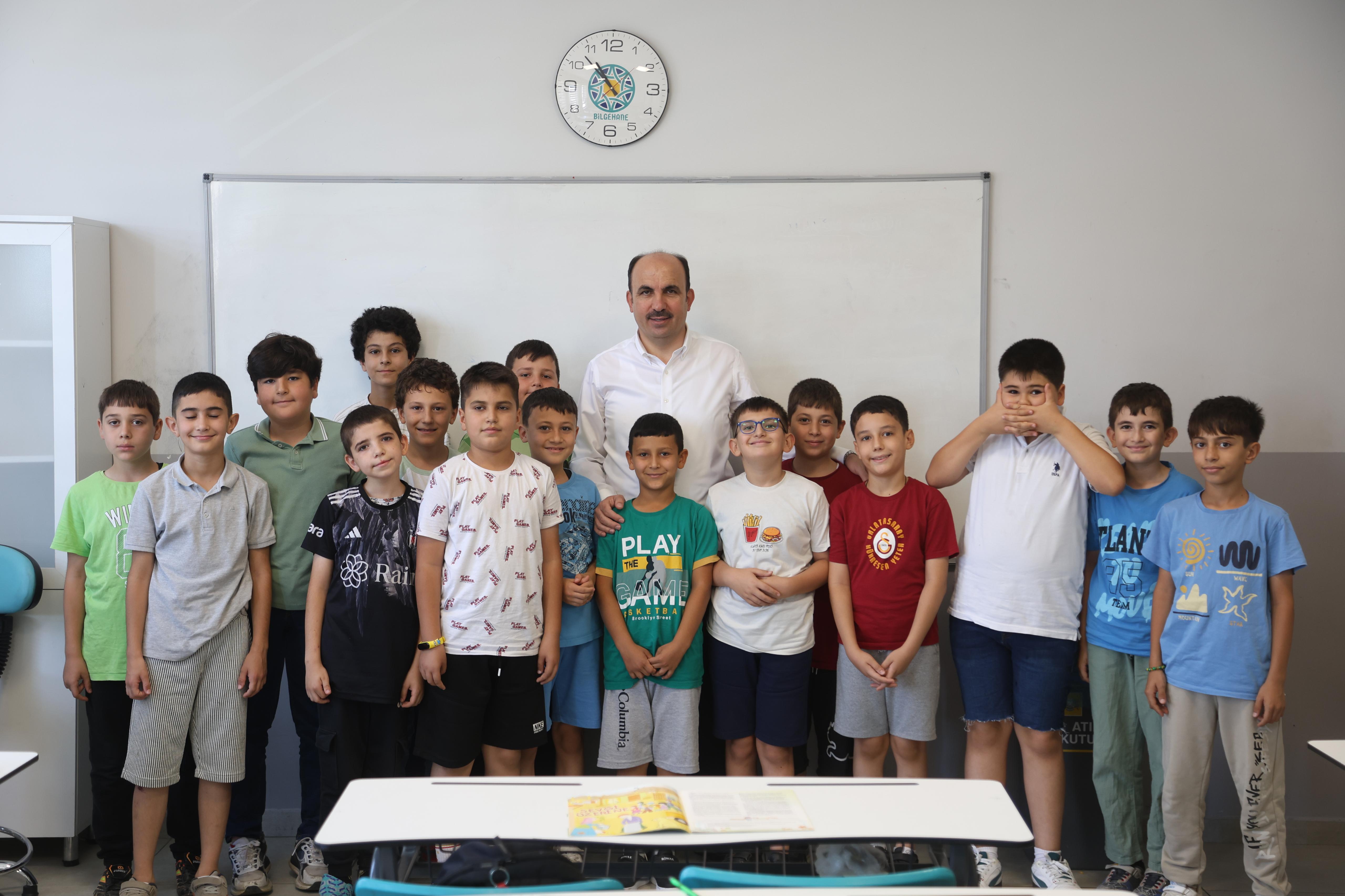 Başkan Altay Kur'an kursu öğrencileriyle buluştu