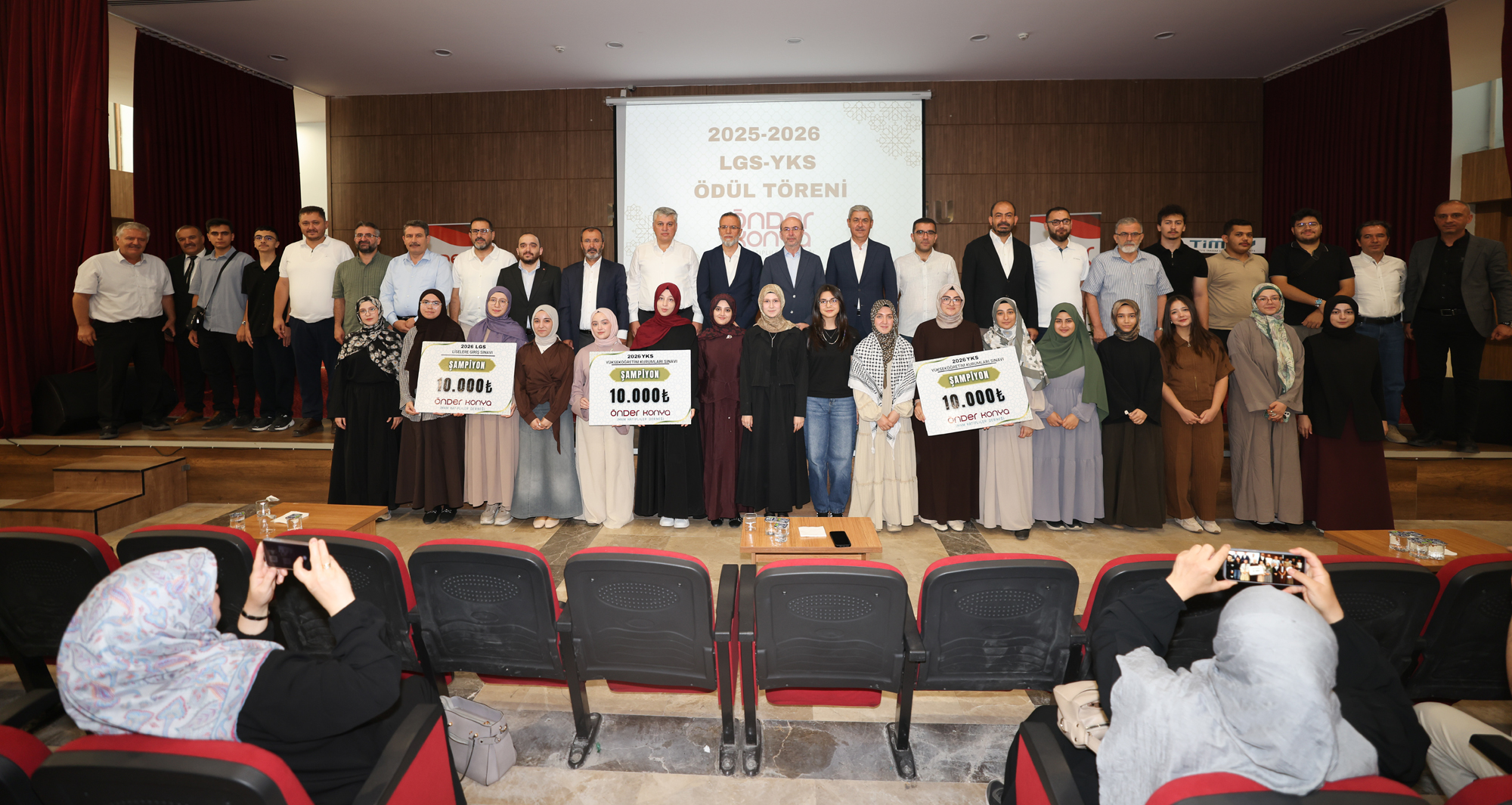 Konya'da 2026 YKS VE LGS’de Derece Yapan İmam Hatip Öğrencileri Ödüllendirildi