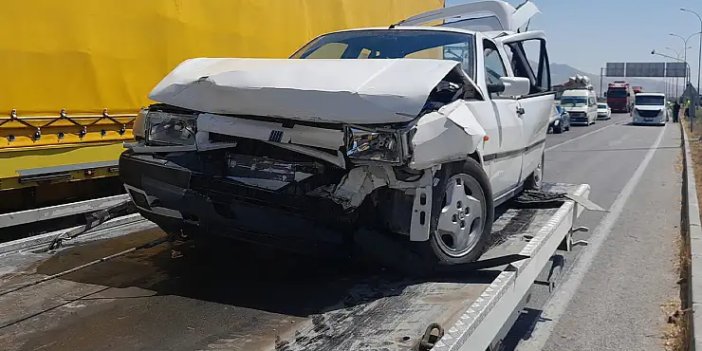 Konya'da zincirleme kaza: 3 otomobil çarpıştı, 9 yaralı var