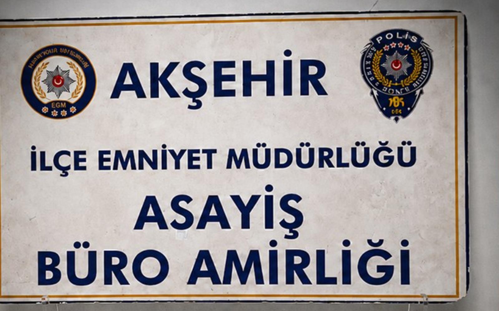 Konya’da düğünde silah sesi! Sivil ekipler ateş açan kişiyi suçüstü yakaladı