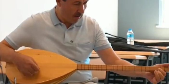 Karatay Belediye Başkanı Hasan Kılca sazı aldı eline