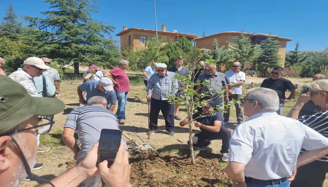 Konya’da Candar için vefa töreni
