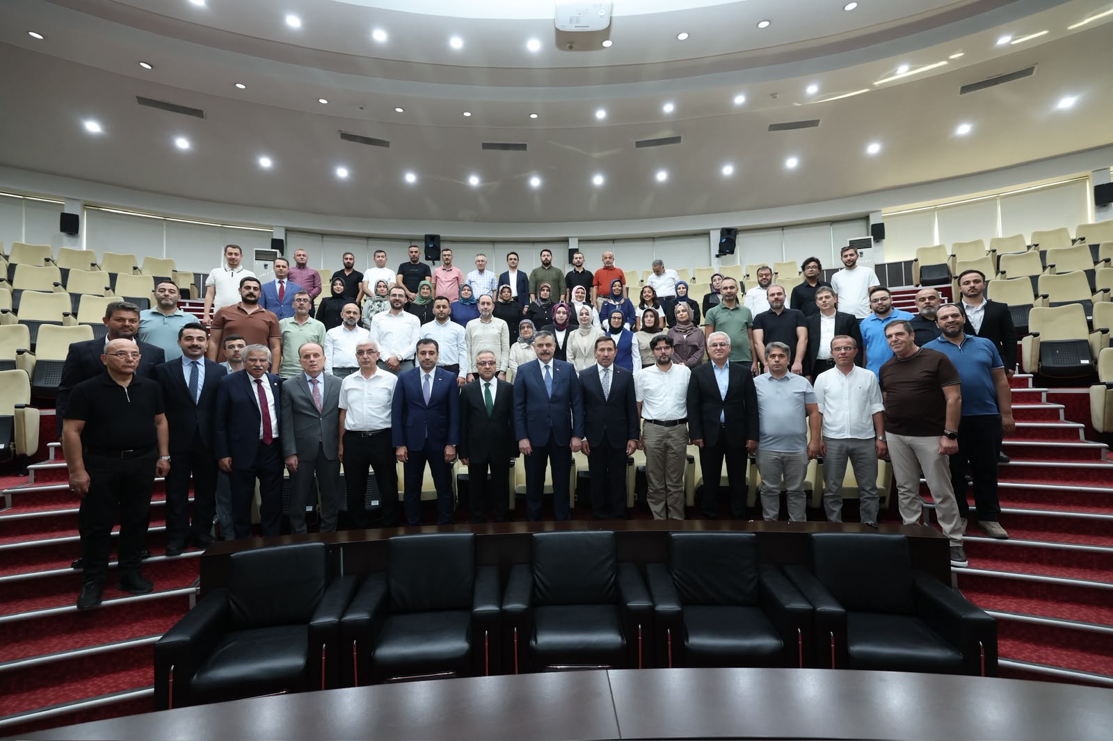 İçişleri Bakanı Mustafa Çiftçi Karatay Belediyesi’ni Ziyaret Etti