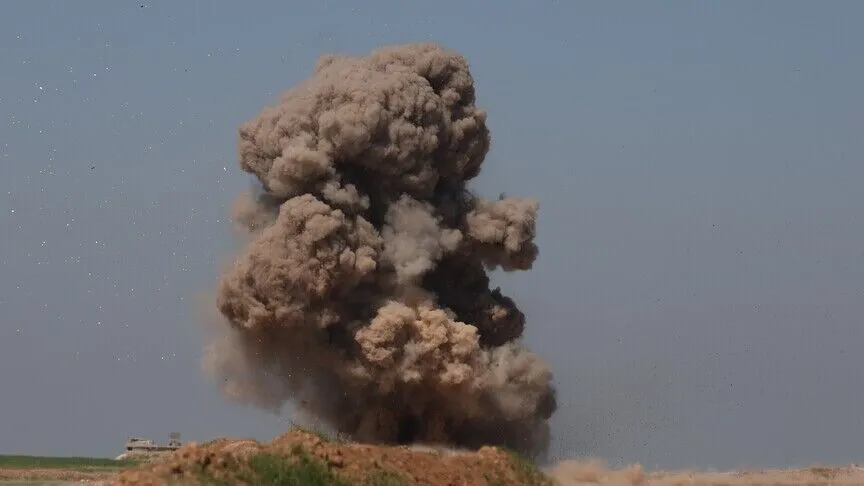 Suriye'de güvenlik güçlerini taşıyan otobüse bombalı saldırı düzenlendi