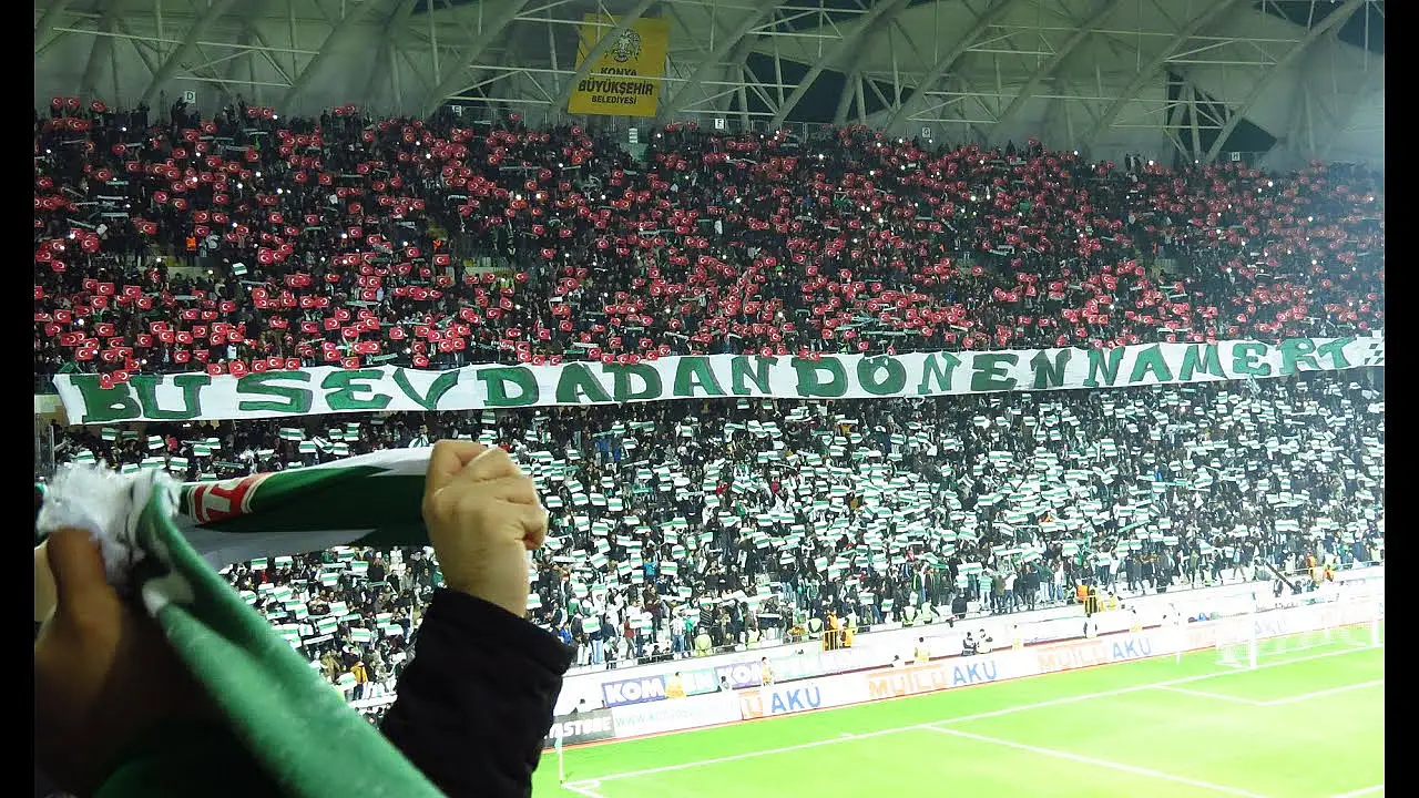 Konyaspor taraftarı bilet fiyatlarına tepki gösterdi