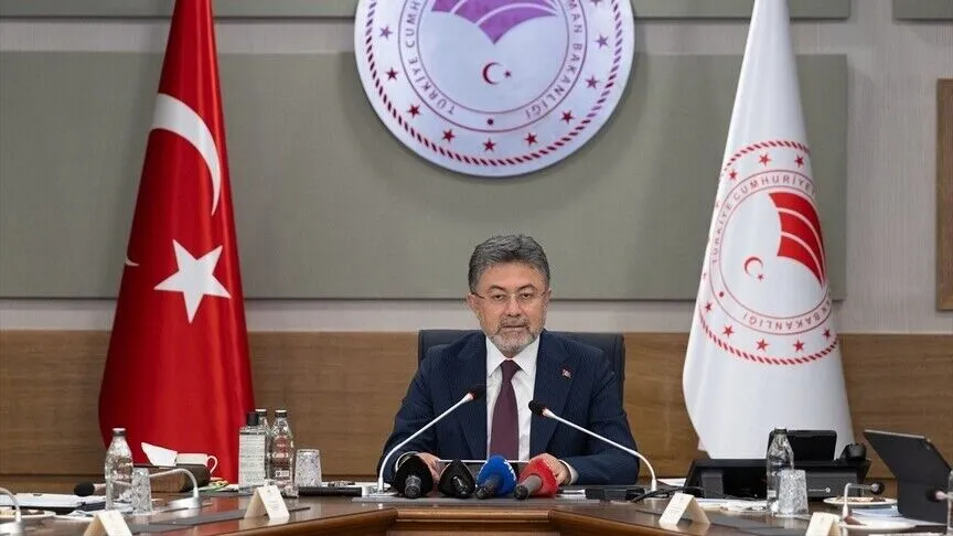 Tarım ve Orman Bakanı Yumaklı'dan orman yangınlarına karşı uyarı