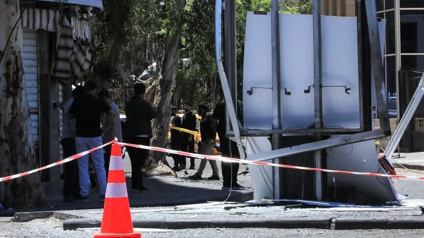 Suriye'nin İdlib ilinde mühimmat yüklü aracın patlaması sonucu 5 kişi öldü