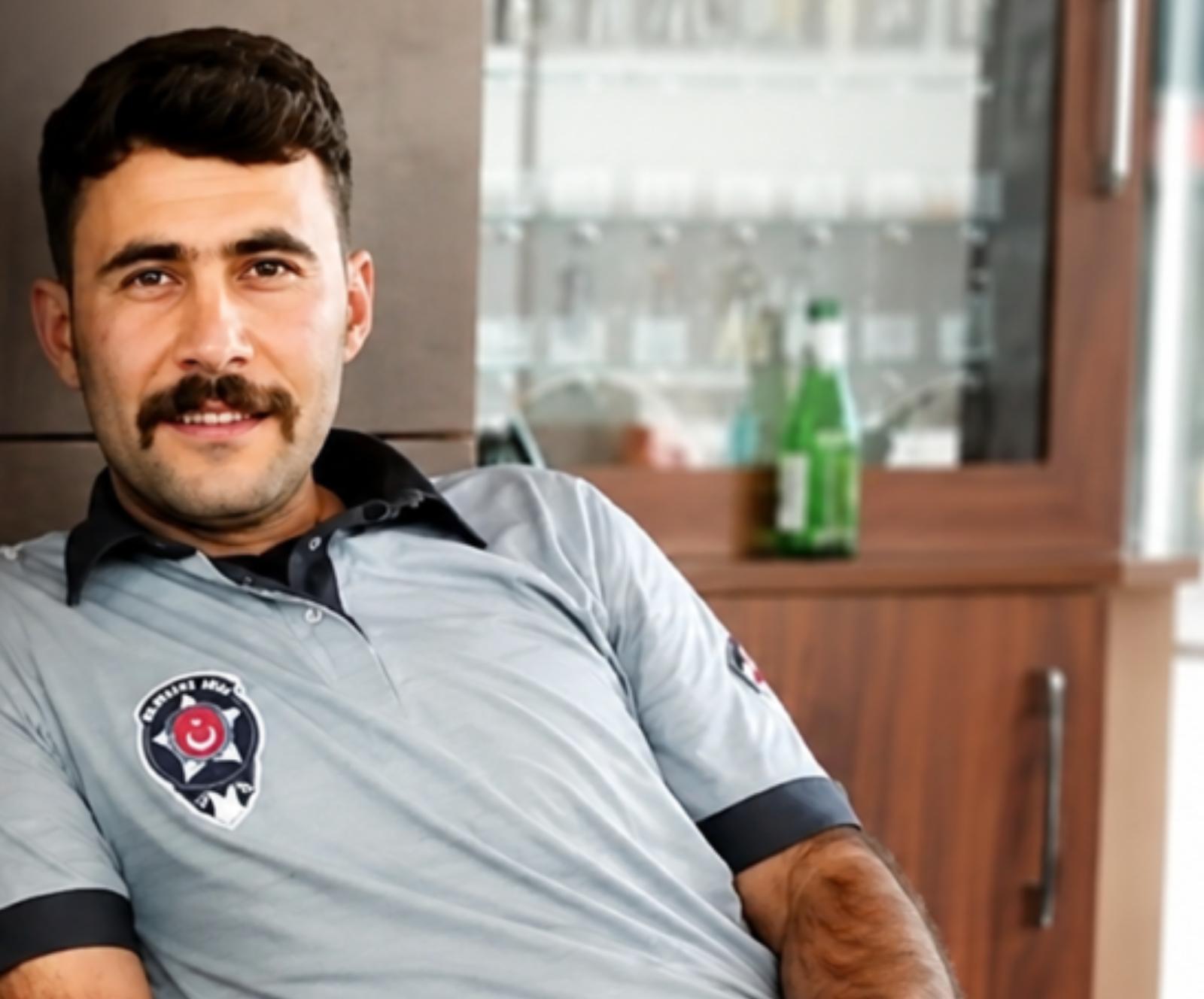 Konya'da bıçaklı saldırıda öldürülen muhtarın oğlu son yolculuğuna uğurlandı