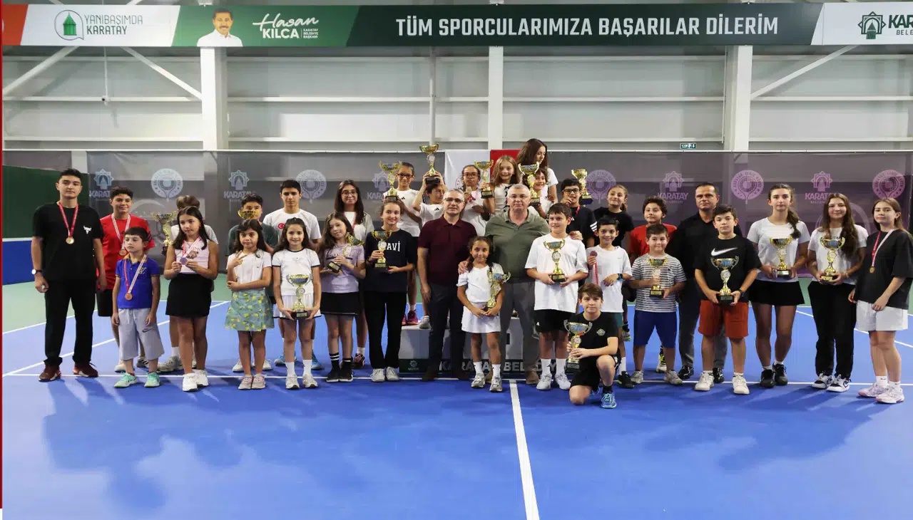 Konya’da genç raketler şampiyonluk için yarıştı