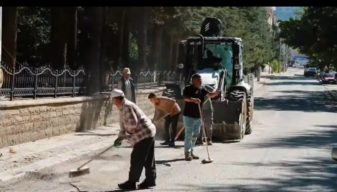 Konya’da belediye sahada! Hadim’de çalışmalar hız kesmeden sürüyor