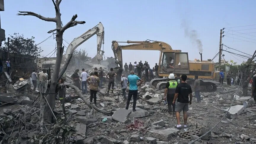 İsrail ordusunun Lübnan'ın güneyine son 3 günde düzenlediği saldırılarda 27 kişi hayatını kaybetti