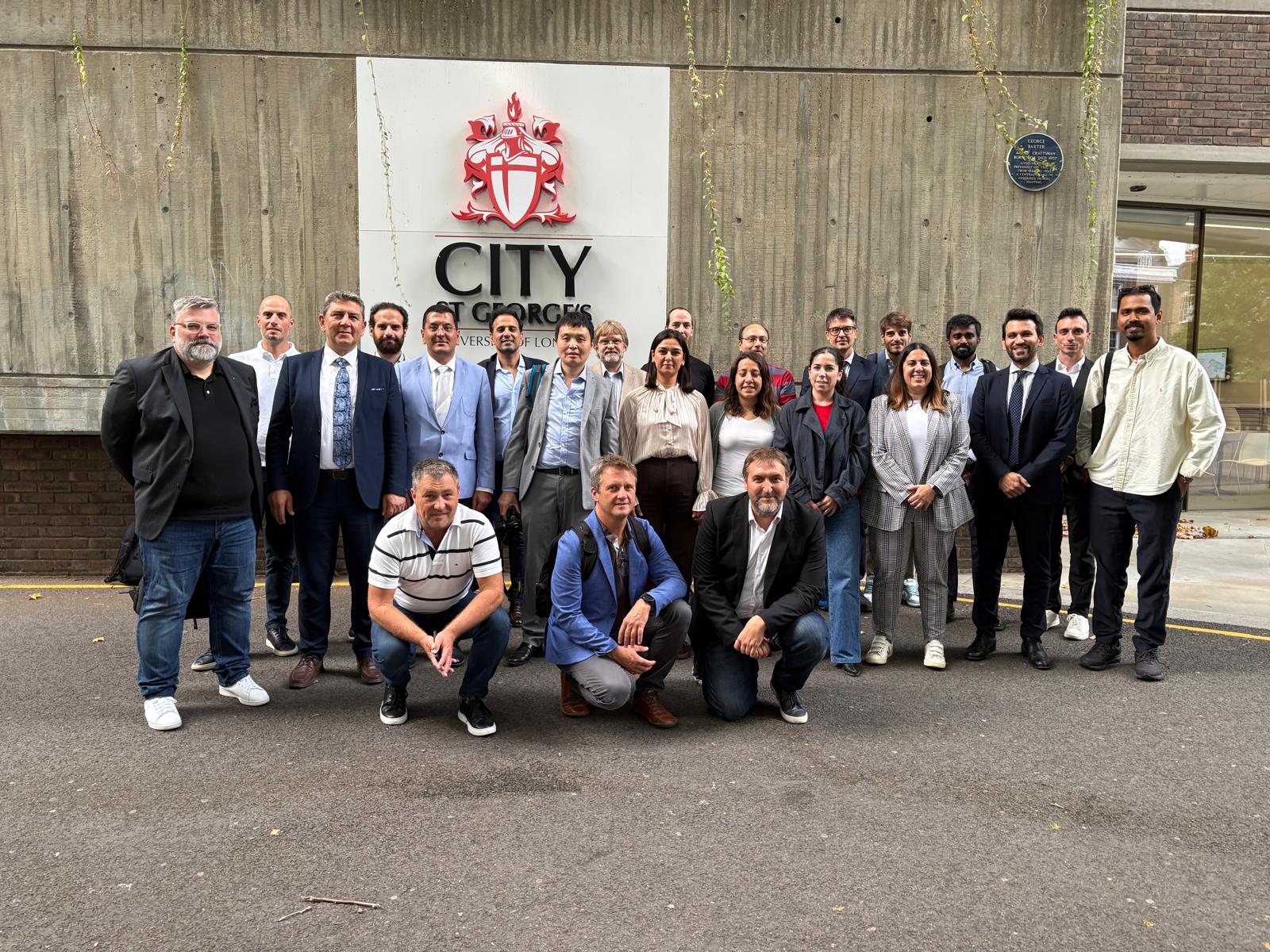 Konya Büyükşehir'in ortak olduğu Remade projesinin açılış toplantısı Londra'da yapıldı