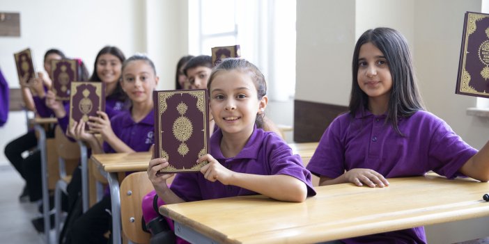 TDV, seçmeli Kur’an-ı Kerim dersini tercih eden öğrencilere Kur’an hediye edecek