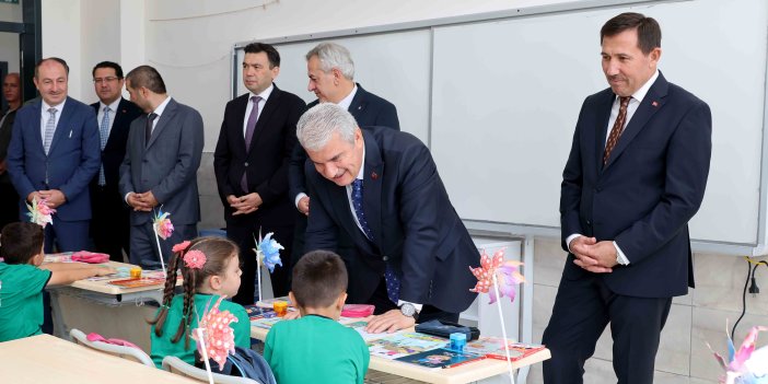 Vali Akın, Kaymakam Ayhan, Başkan Kılca ve İl Milli Eğitim Müdürü Yiğit Öğrencilerle Bir Araya Geldi