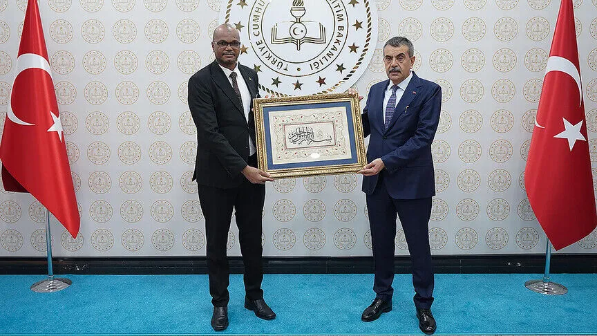 Milli Eğitim Bakanı Tekin, Sudanlı mevkidaşı Hajar ile görüştü