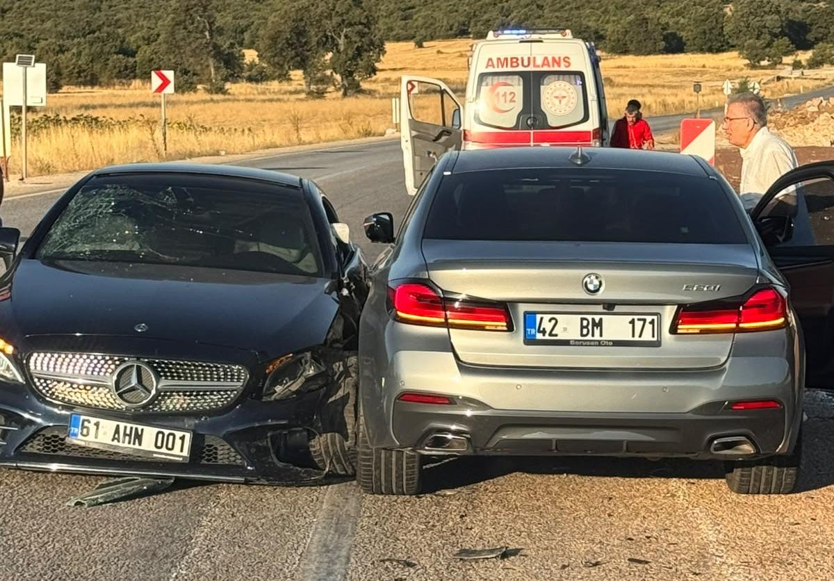 Konya'da 3 otomobil çarpıştı: 6 yaralı