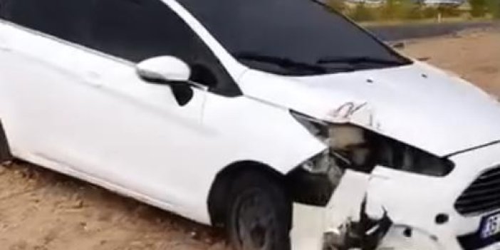 Konya-Karapınar yolunda otomobil refüje çıktı!