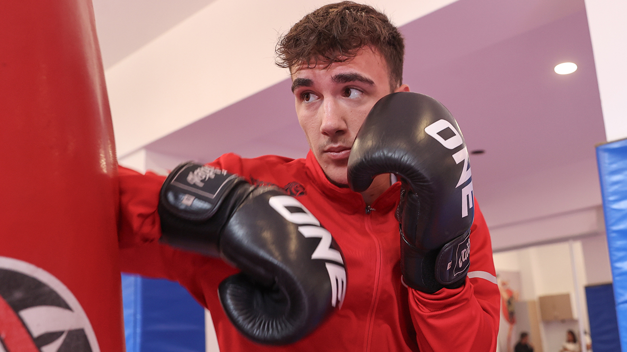 Konya’da 18 yaşındaki milli sporcunun azmi! Antrenörsüz çalıştı, dünya ikincisi oldu