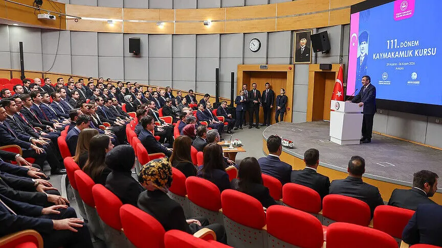 Cumhurbaşkanı Yardımcısı Yılmaz, kaymakam adaylarıyla bir araya geldi