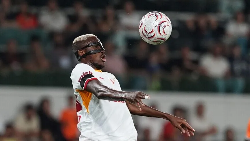 Osimhen, Galatasaray'ın Trabzonspor maçı kamp kadrosunda yer almadı