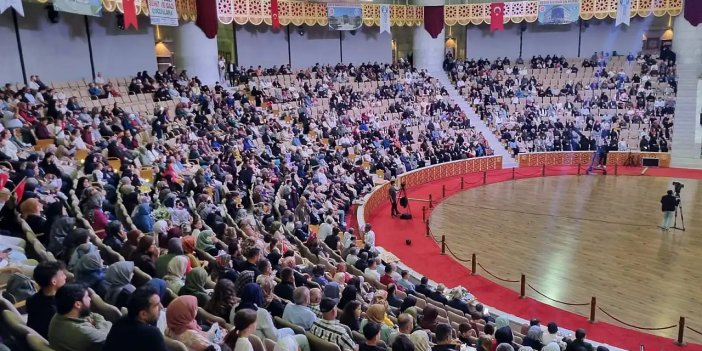 Konya'da 66 hafız için taç giyme ve icazet töreni düzenlendi