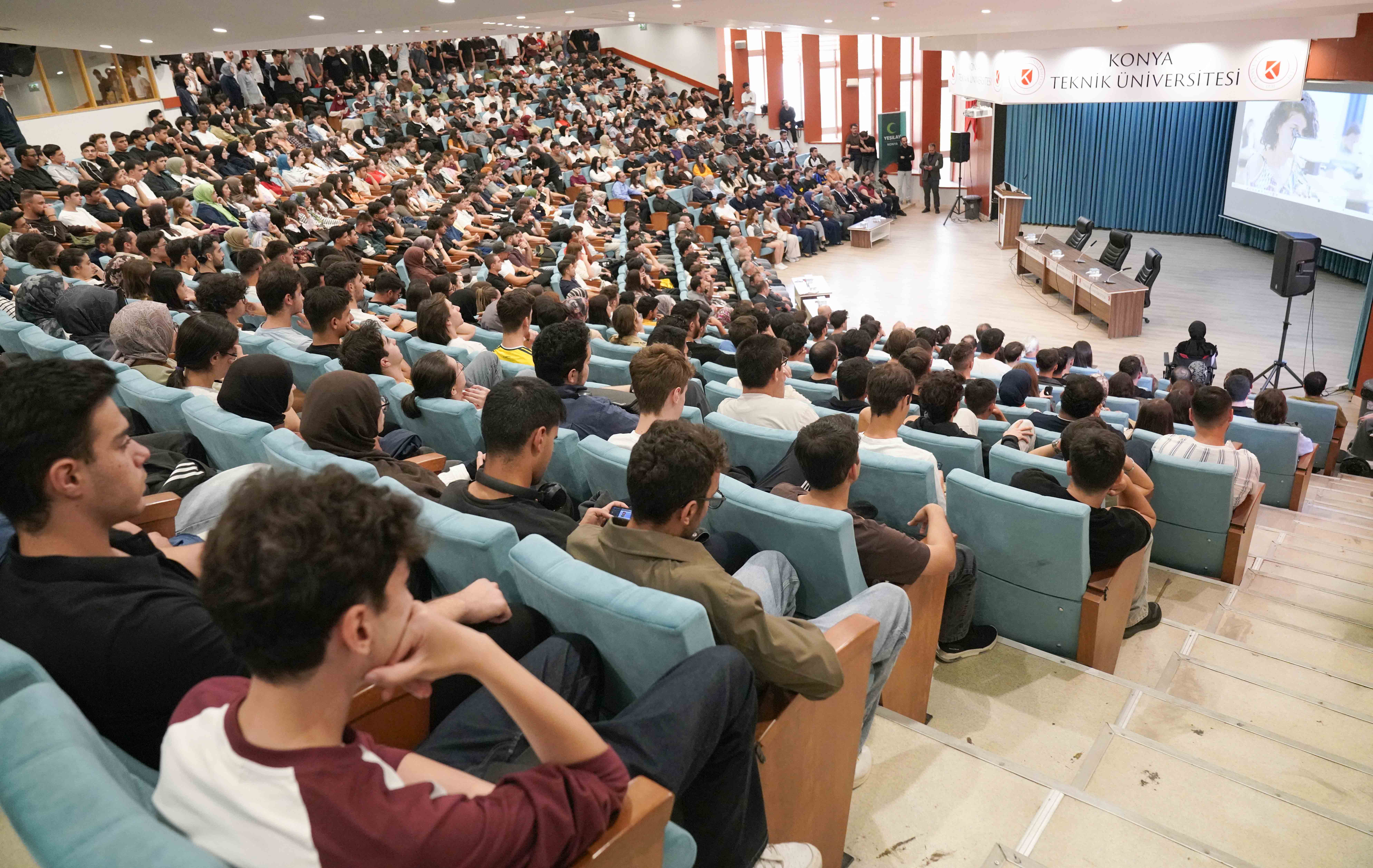 KTÜN’de Üniversiteye yeni başlayan öğrencilere Oryantasyon Programı Düzenlendi