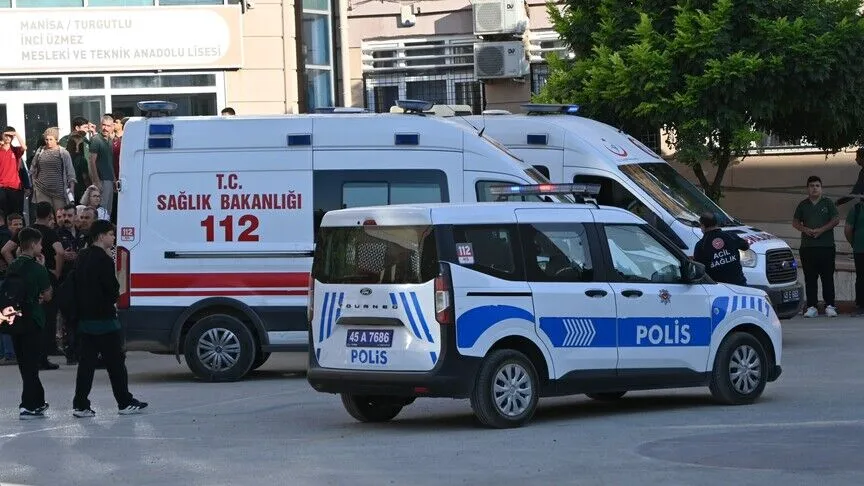 Manisa'da okul yakınındaki saldırıya ilişkin gözaltına alınan 10 şüpheli adliyede