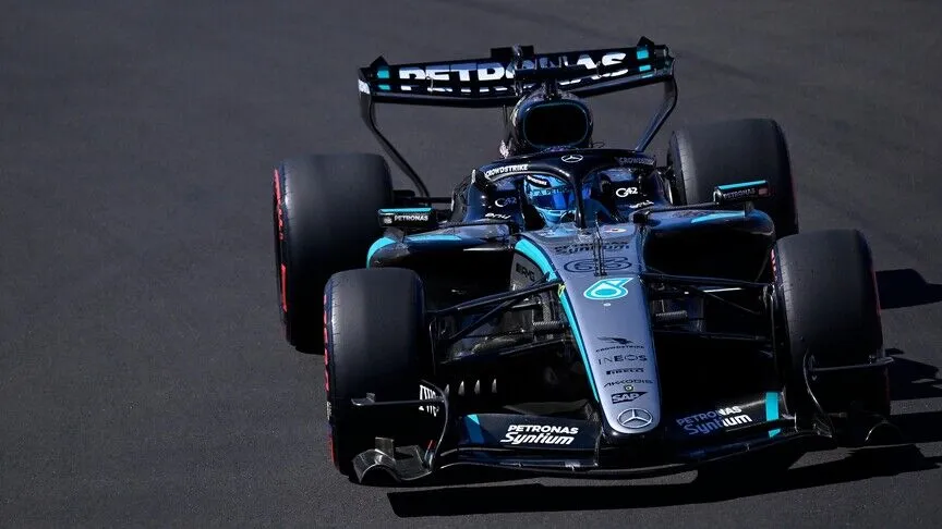 Formula 1 Azerbaycan Grand Prix'sinde pole pozisyonunu George Russell kazandı