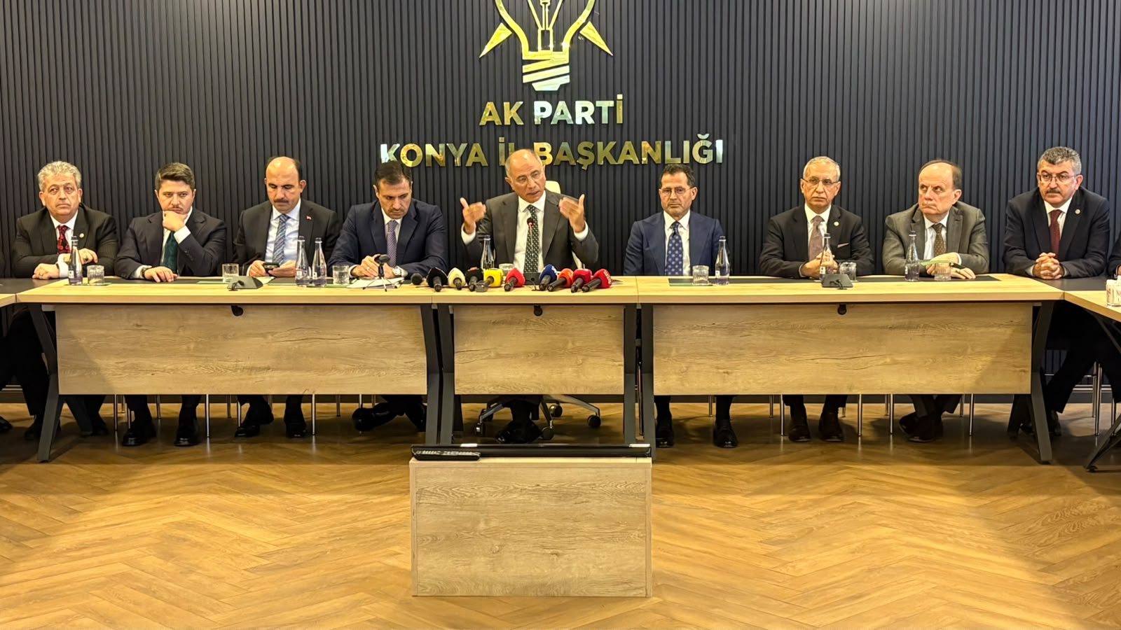 AK Parti Genel Başkanvekili Efkan Ala Konya'da konuştu: "Siyasetten başka çare, çözüm yolu yok"