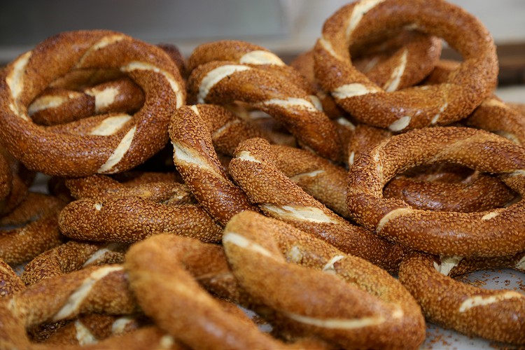 İstanbul’da simit 30 lira oldu! Konya’da aynı paraya 6 simit alınıyor