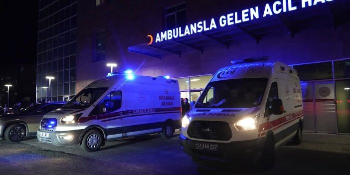 Konya-Niğde yolunda feci kaza! TIR ile hafif ticari araç çarpıştı: 2 ölü, 1 yaralı