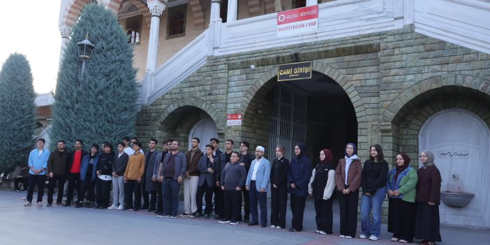 Konya'da gençlerden anlamlı program