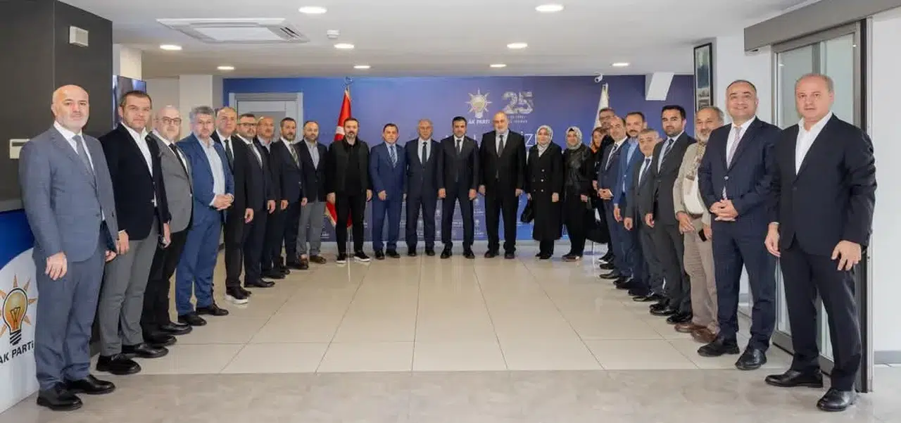 Konya’da AK Parti teşkilatları buluştu: Gündem masaya yatırıldı