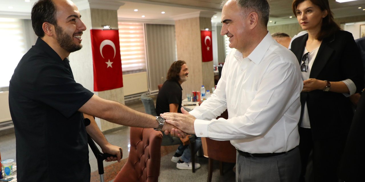 Vali Özkan, şehit yakınları, gaziler ve aileleri ile bir araya geldi