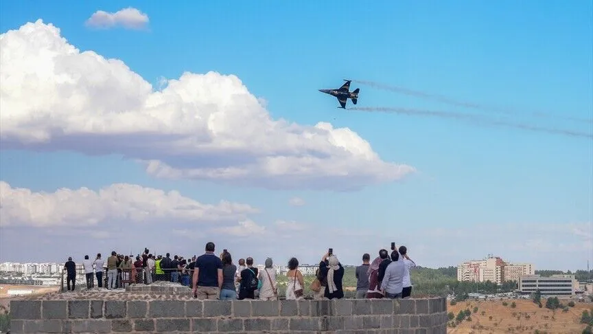 SOLOTÜRK Diyarbakır'da prova uçuşu yaptı