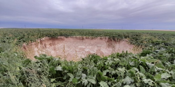 Konya'da yeni obruk oluştu: 8 metre derinliğinde, 15 metre çapında!