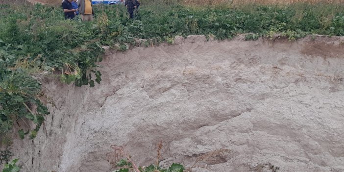 Konya'da bir obruk daha! Pancar tarlası böyle görüntülendi