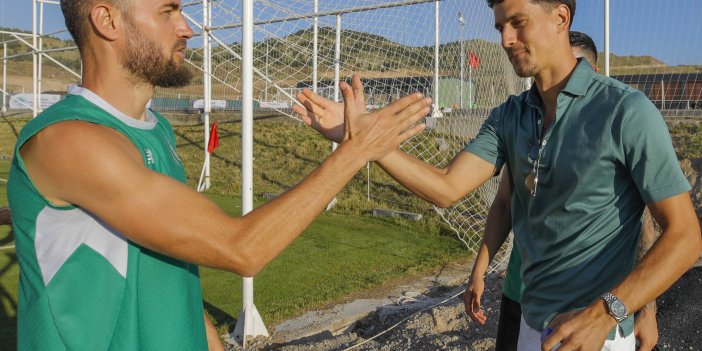 Konyaspor'un yeni transferi kampa katıldı
