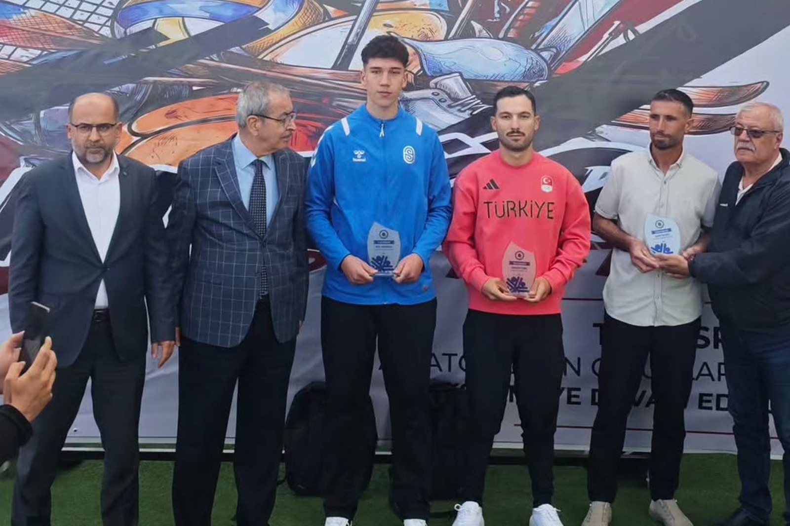 Büyükşehir Belediye Sporcusu'na Konya ASKF’den “Yılın Sporcusu Ödülü”