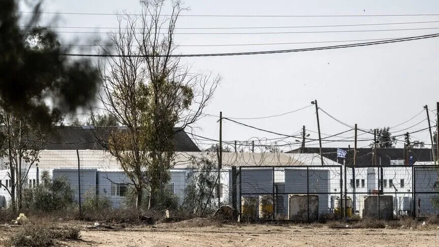 Haaretz: İsrail cezaevlerindeki Filistinli esirler açlığa, salgın hastalıklara ve sistematik işkenceye maruz kalıyor