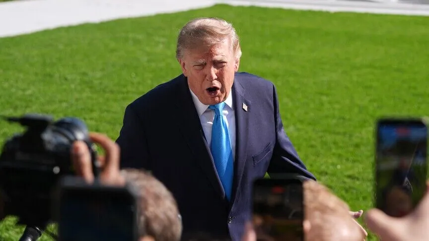 Trump, İran'a yönelik bir saldırının zamanlamasını sızdıranların "vurulması" gerektiğini savundu