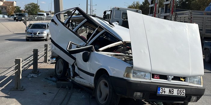 Konya’da kontrolden çıkan otomobil refüje çarptı: 4 yaralı