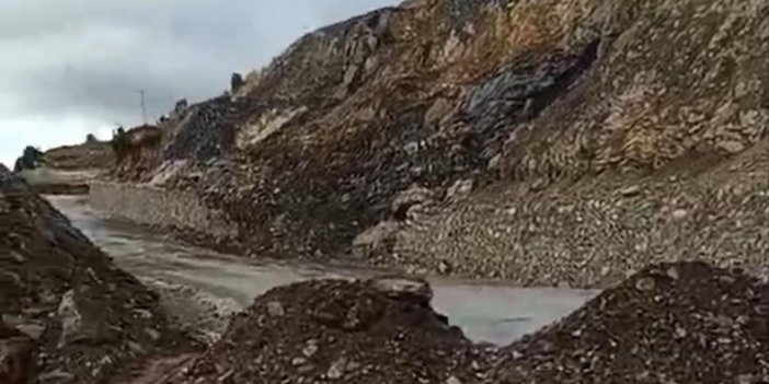 Konya'da heyelan ulaşımı vurdu: 3 gündür yol kapalı!