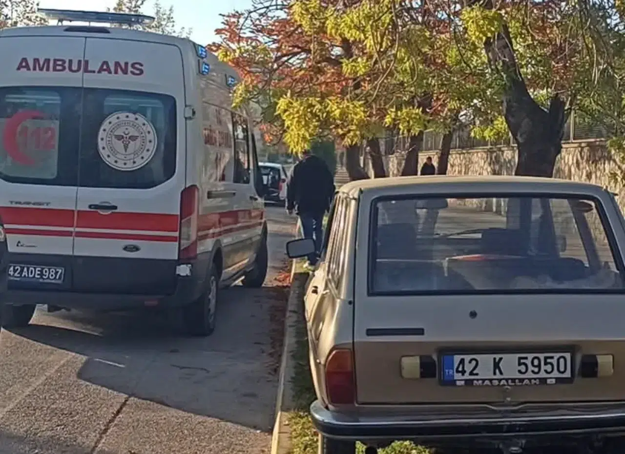 Konya’da otomobil ağaca çarptı: 1 yaralı
