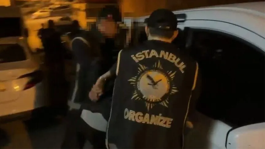 İstanbul'da suç örgütü operasyonunda 12 şüpheli gözaltına alındı