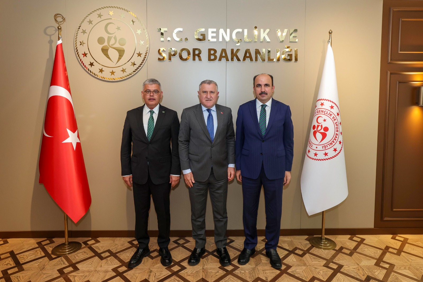 Başkan Altay ve Başkan Atiker'den Bakan Bak'a ziyaret